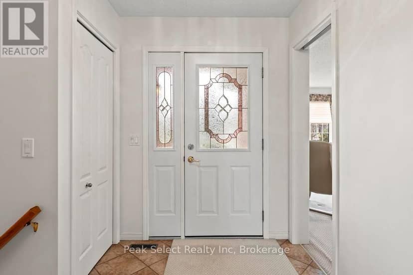 31 - 30 Ann Street — photo 6 of 40