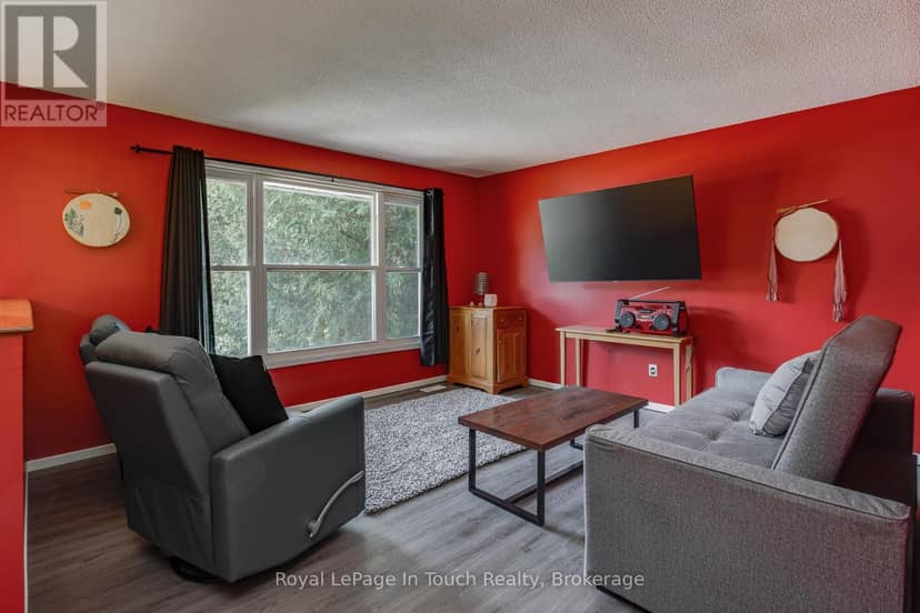 817 Birchwood Drive — photo 3 of 21