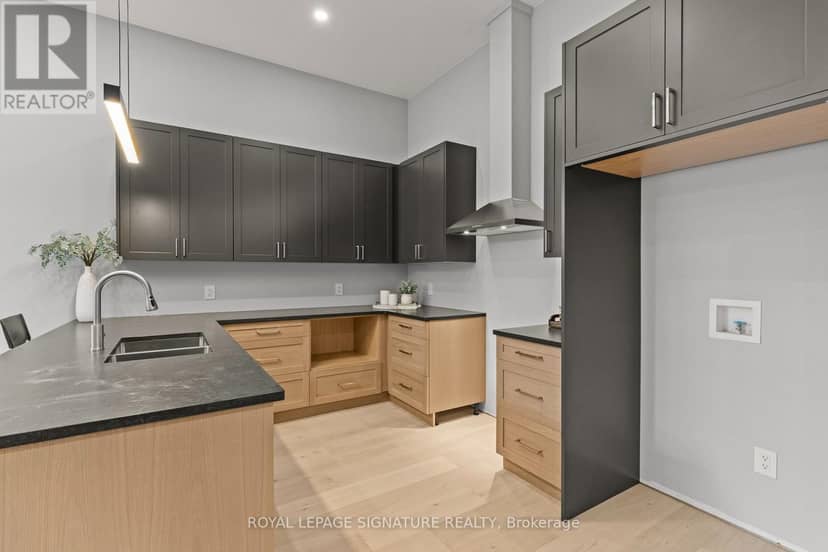 141 King Edward Street — photo 8 of 30