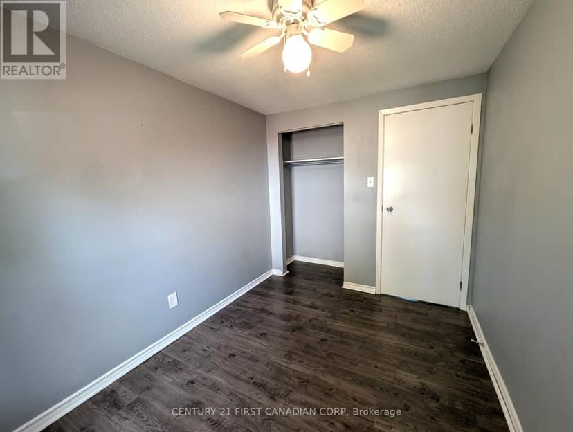 49 - 110 Deveron Crescent — photo 15 of 20