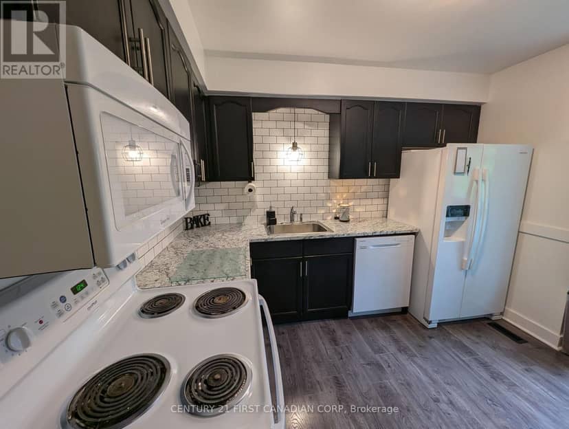 49 - 110 Deveron Crescent — photo 6 of 20