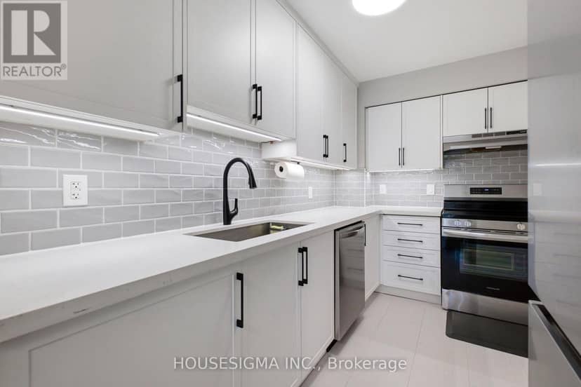 305 - 32 Church Street, King, photo 4