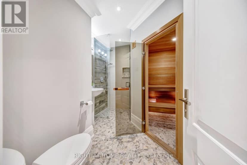 484 Avonwood Drive — photo 32 of 40