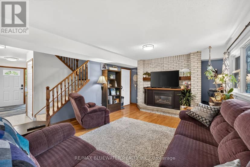 177 Toronto Street — photo 10 of 38