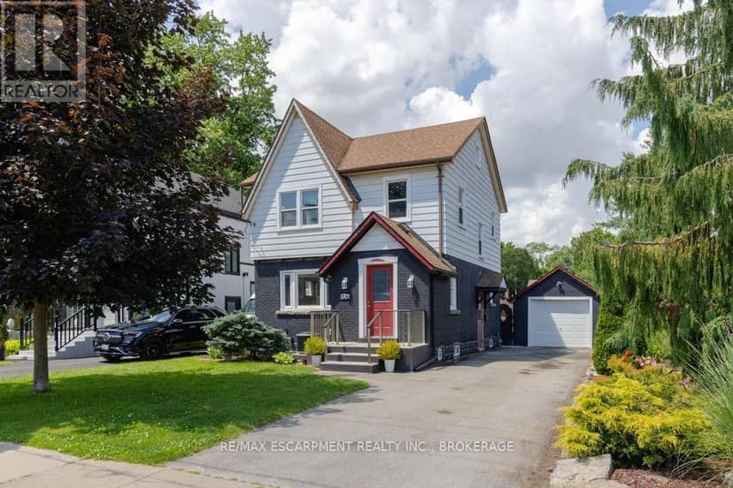 5701 Dorchester Road, Niagara Falls
