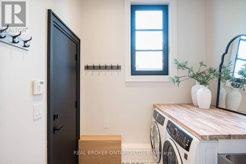 307 Martin Street — photo 12 of 40