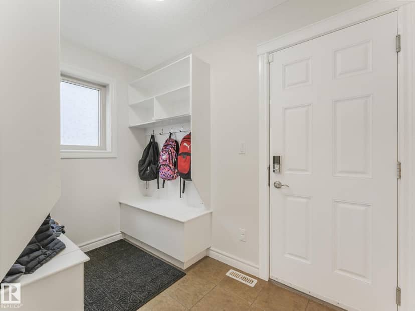 2651 Anderson Cr SW — photo 20 of 40