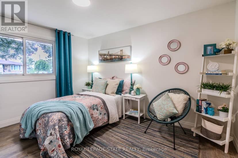 17 Woodsview Avenue — photo 13 of 30