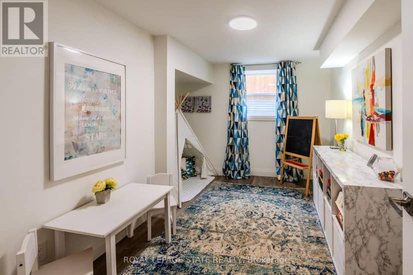 17 Woodsview Avenue — photo 21 of 30