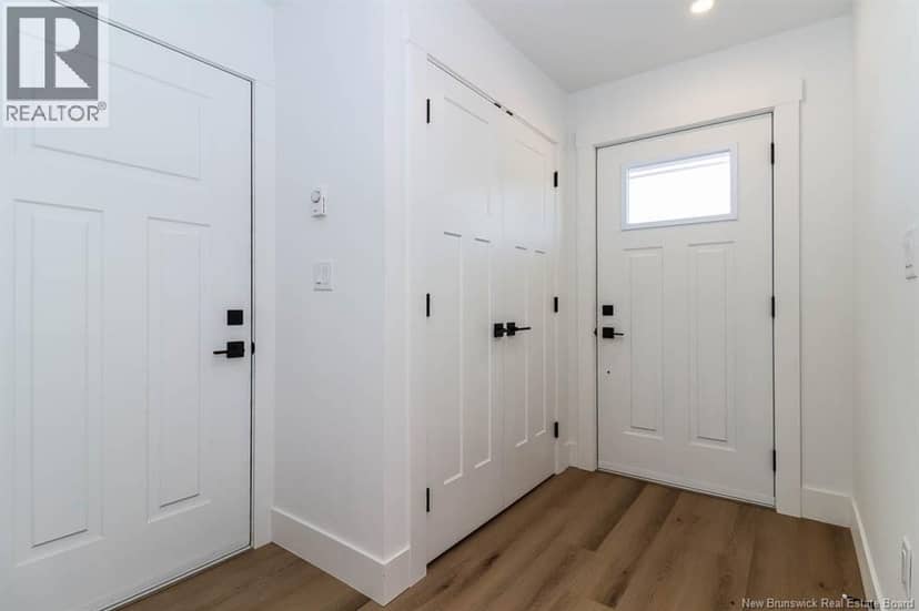 41 Downsview Drive — photo 3 of 40