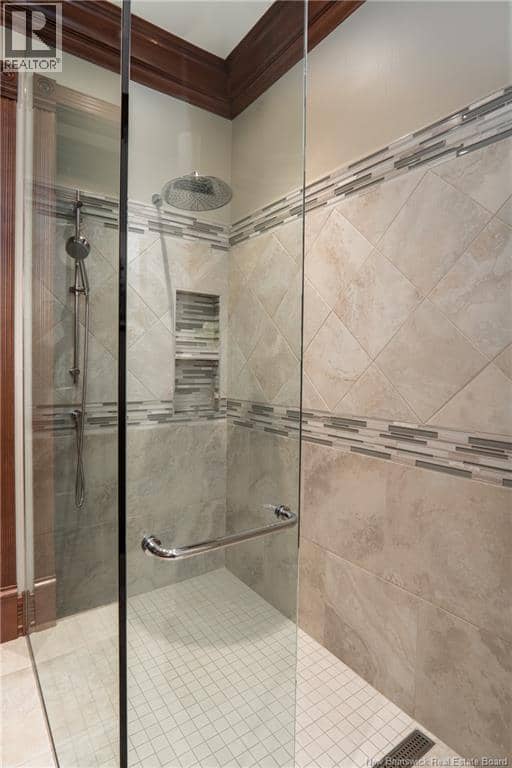 92 De La Falaise Street — photo 40 of 40