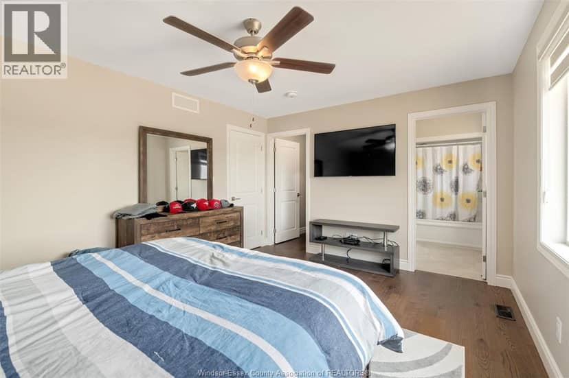 111 Kingsbridge Drive — photo 17 of 30
