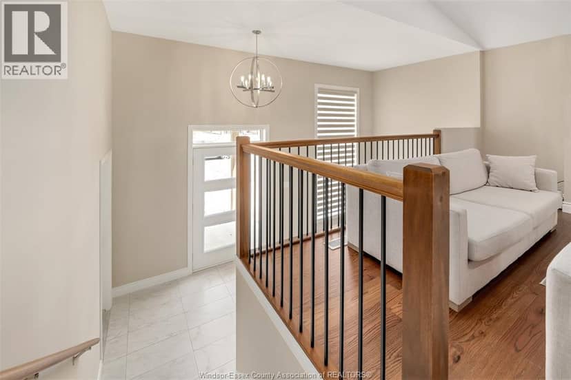 111 Kingsbridge Drive — photo 7 of 30