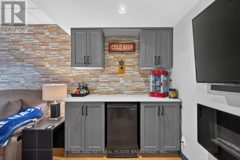 323 Clarke Road — photo 31 of 40