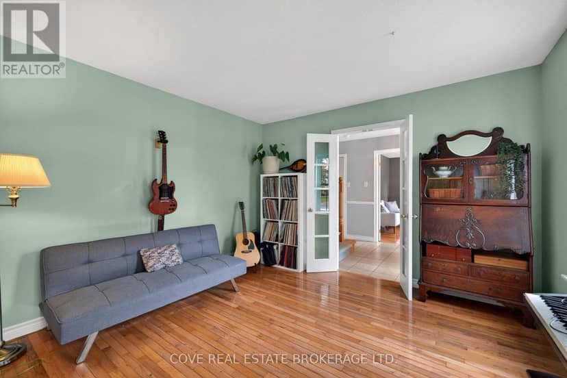 149 Salisbury Drive — photo 10 of 40