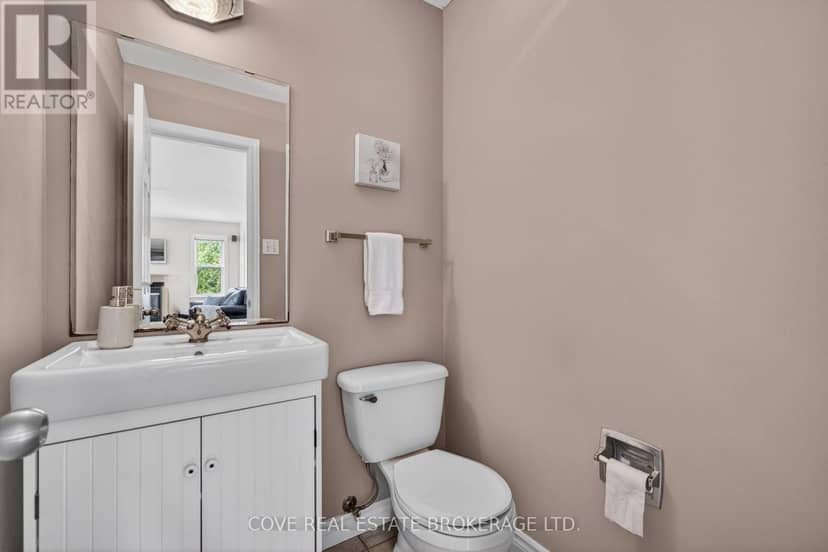 149 Salisbury Drive — photo 13 of 40