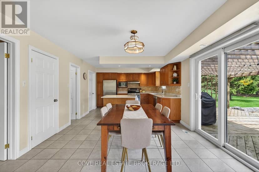 149 Salisbury Drive — photo 15 of 40