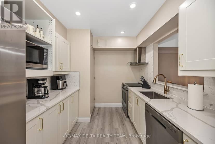 119 - 318 Lorry Greenberg Drive — photo 14 of 32