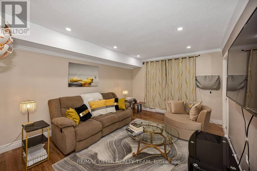 119 - 318 Lorry Greenberg Drive — photo 16 of 32