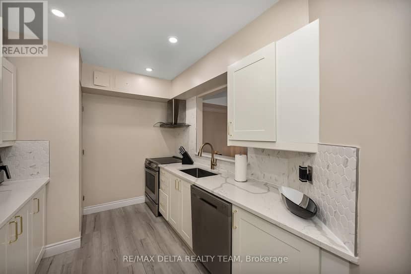 119 - 318 Lorry Greenberg Drive — photo 10 of 32