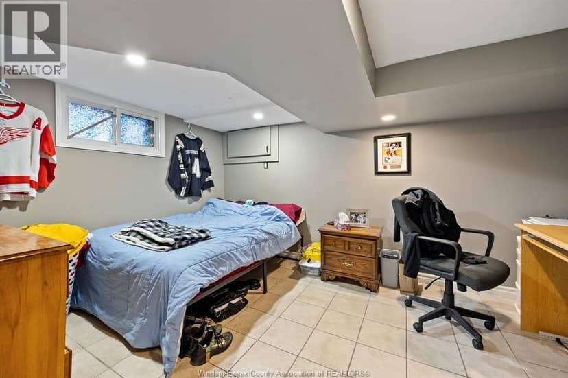 554 Askin Avenue — photo 14 of 40