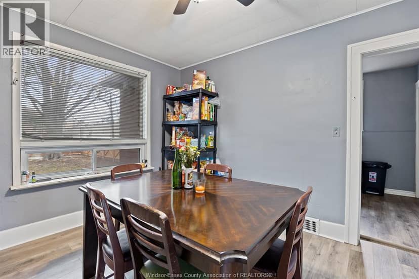 554 Askin Avenue — photo 18 of 40