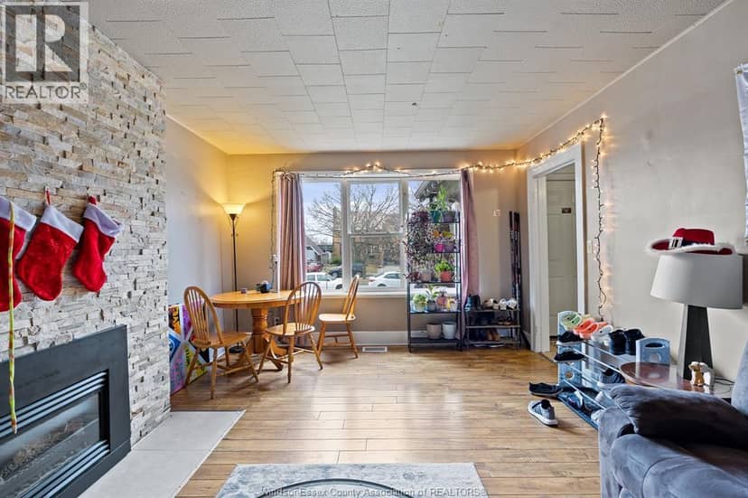 554 Askin Avenue — photo 3 of 40