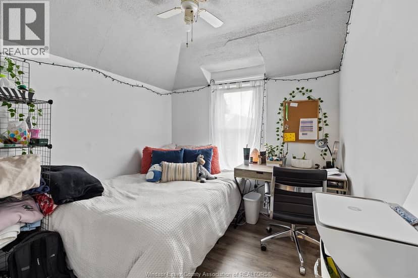 554 Askin Avenue — photo 30 of 40