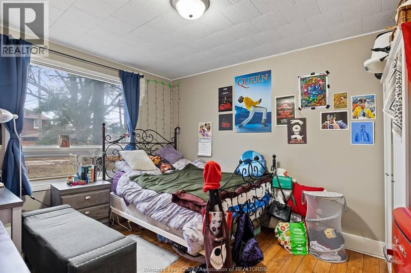 554 Askin Avenue — photo 4 of 40