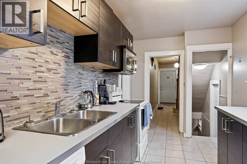 554 Askin Avenue — photo 6 of 40