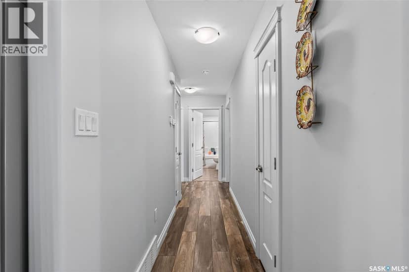 527 McAllister AVENUE — photo 38 of 40