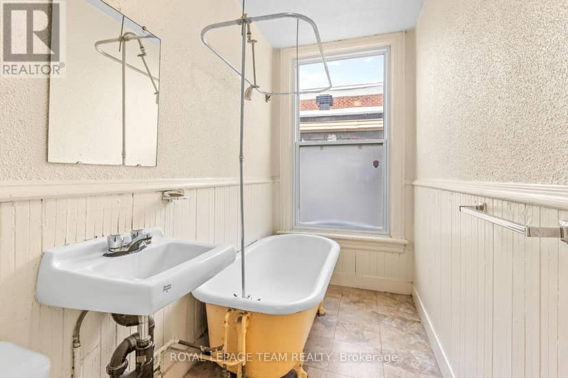 498 Gladstone Avenue — photo 21 of 31