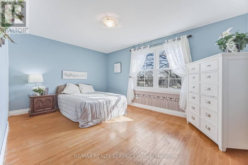 15 Braemar Drive — photo 10 of 17