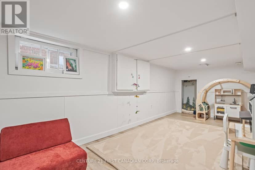 872 Lovett Street — photo 33 of 40