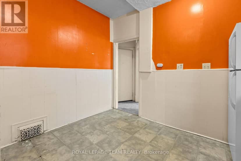 498 Gladstone Avenue — photo 12 of 33