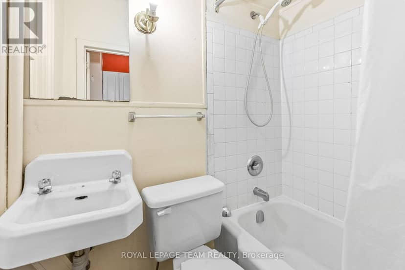 498 Gladstone Avenue — photo 16 of 33