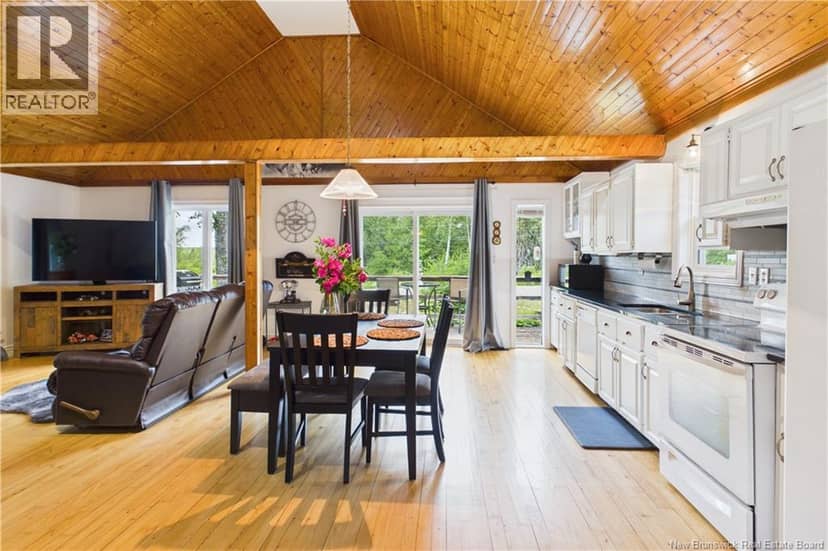 109 Salem Road — photo 11 of 40