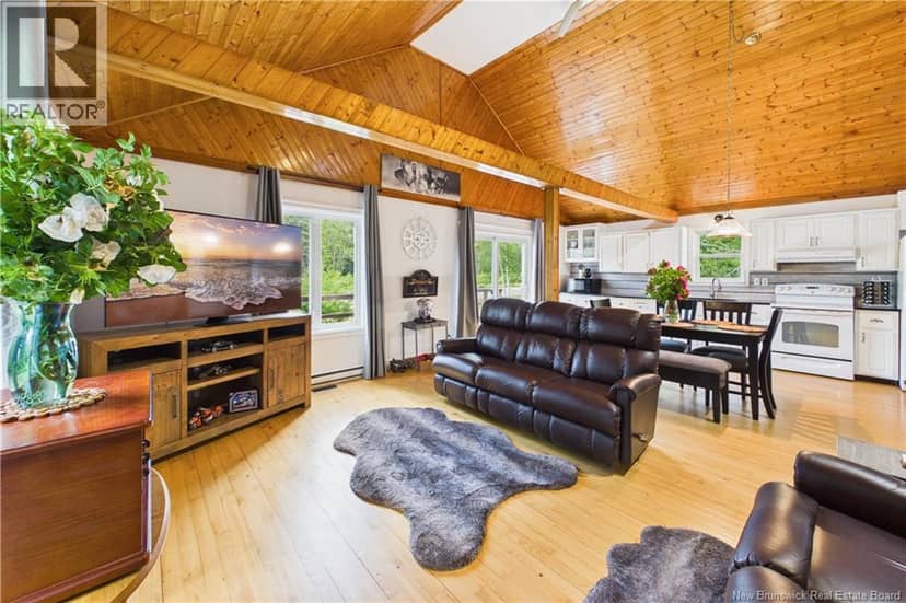 109 Salem Road — photo 17 of 40