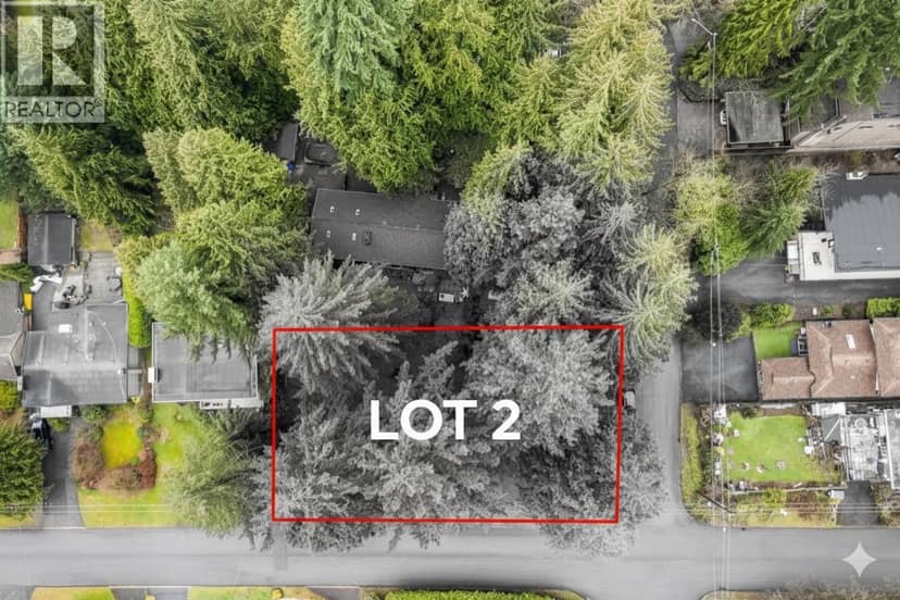 LOT 2 3091 ROYAL AVENUE, North Vancouver