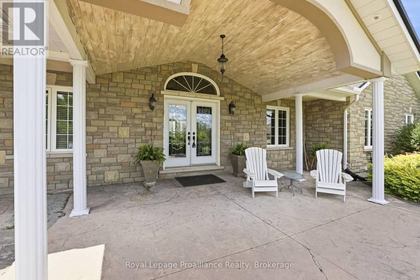 1674 Morris Avenue — photo 6 of 40