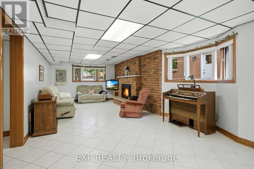 12 Fern Gate — photo 19 of 36
