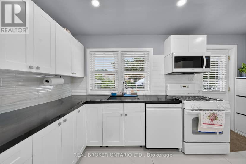 115 Green Road — photo 10 of 40