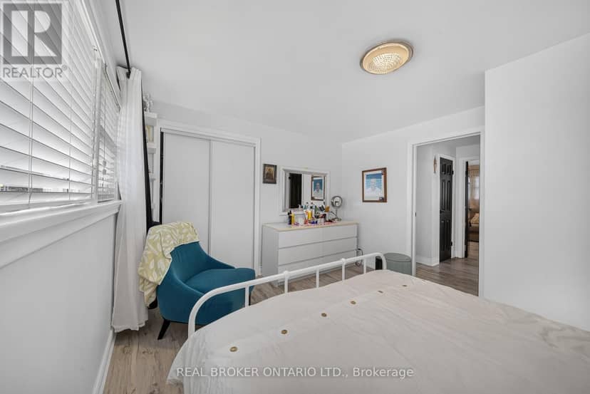 115 Green Road — photo 16 of 40