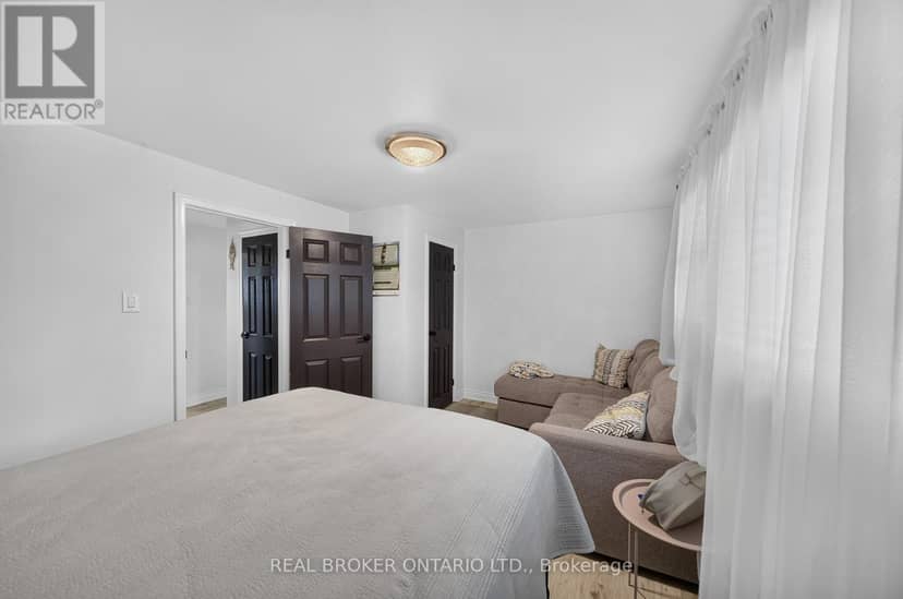 115 Green Road — photo 22 of 40