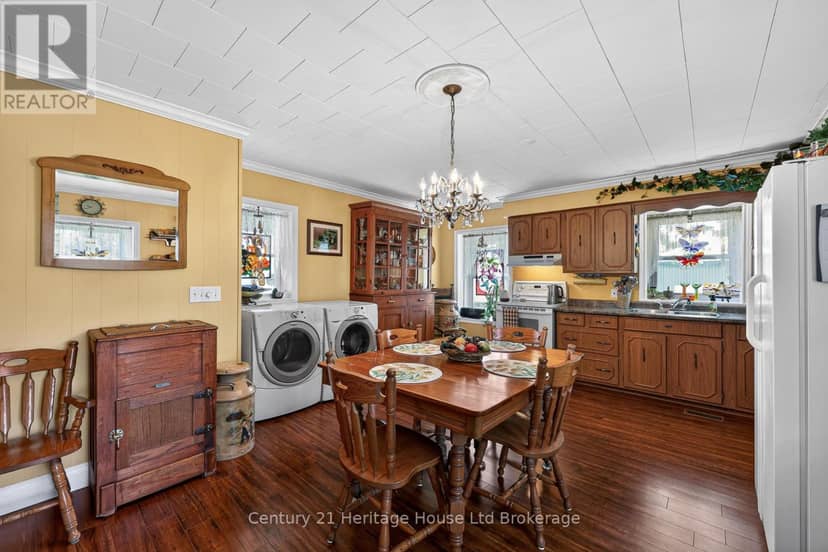 776443 Blandford Road — photo 18 of 40
