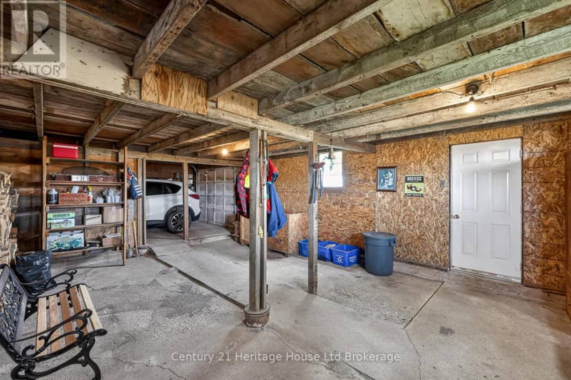 776443 Blandford Road — photo 39 of 40