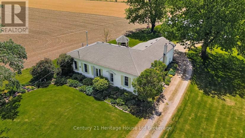 776443 Blandford Road — photo 9 of 40