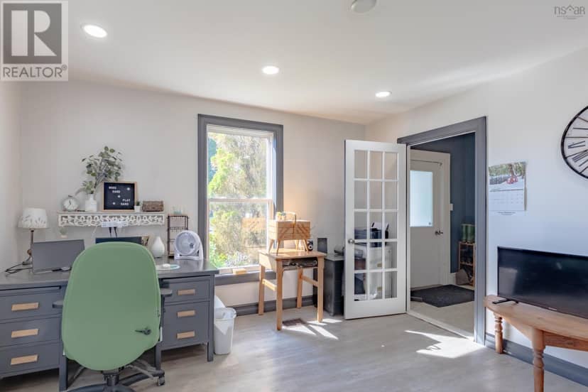 8201 Highway 1 — photo 10 of 40
