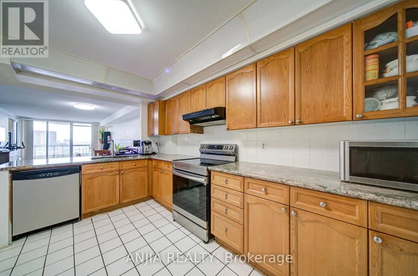 1208 - 4727 Sheppard Avenue E — photo 11 of 28