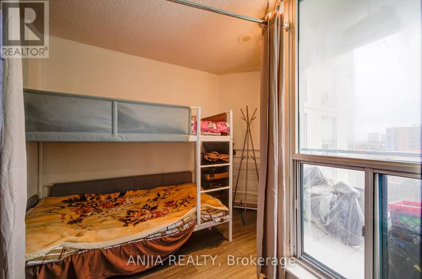1208 - 4727 Sheppard Avenue E — photo 17 of 28